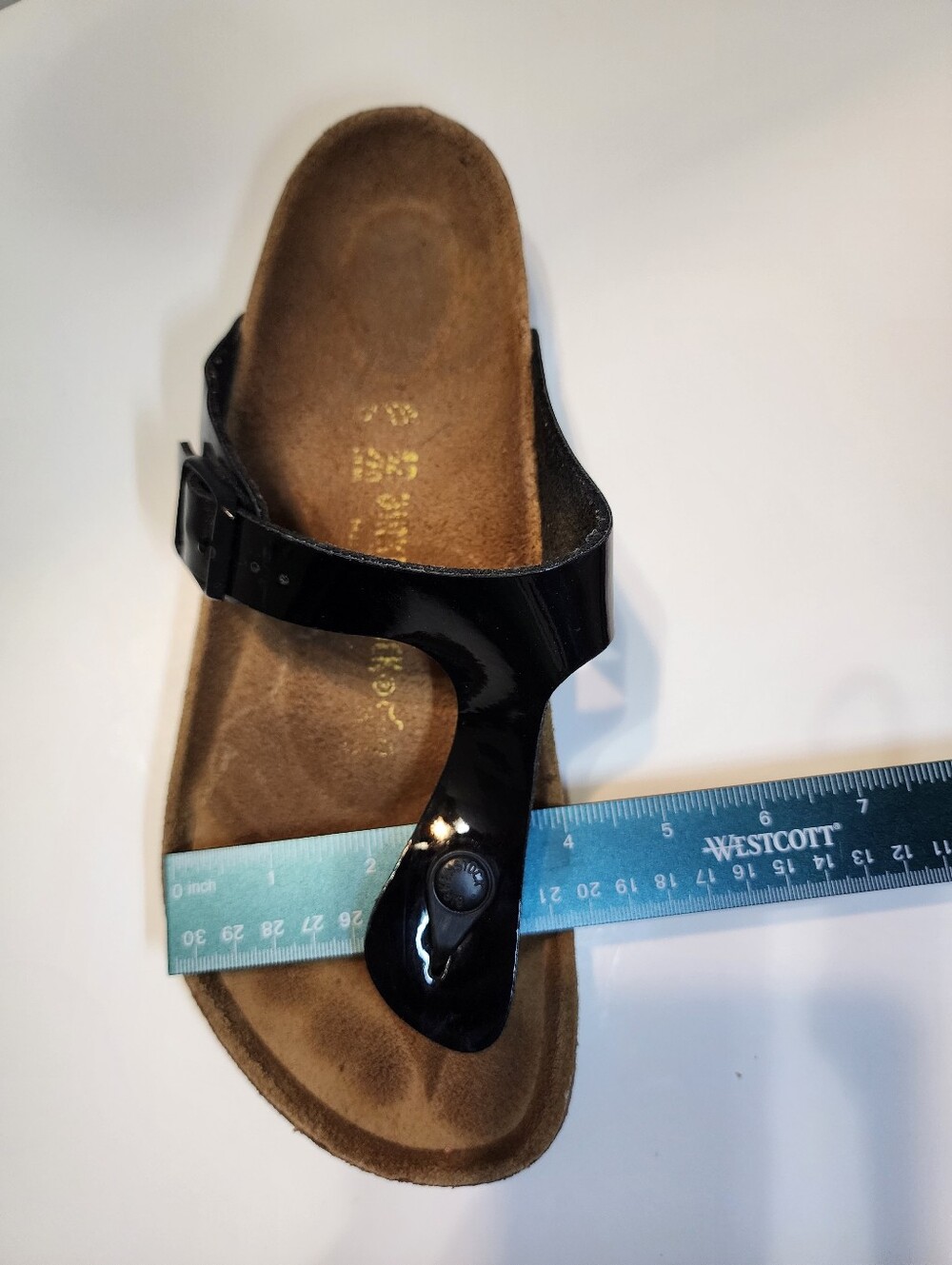 S.066- USED Birkenstock Gizeh Black Patent Sandals, Size 42 EU, 11 US - Picture 10 of 12